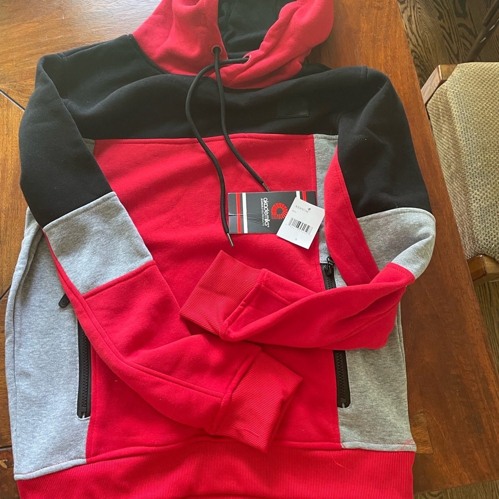 New - Men’s size small hoodie